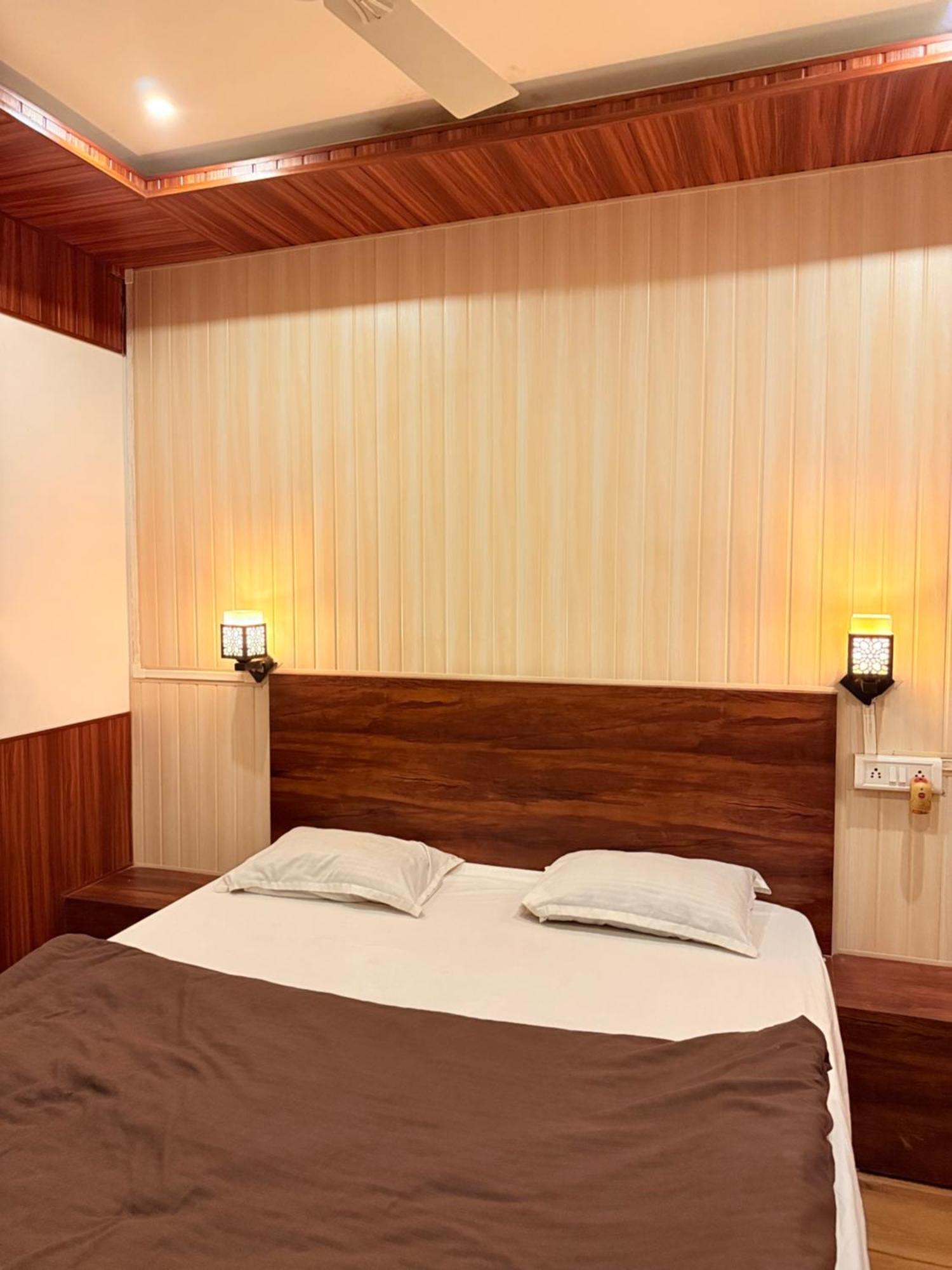 Dream Lodging ซิลชาร์ ภายนอก รูปภาพ